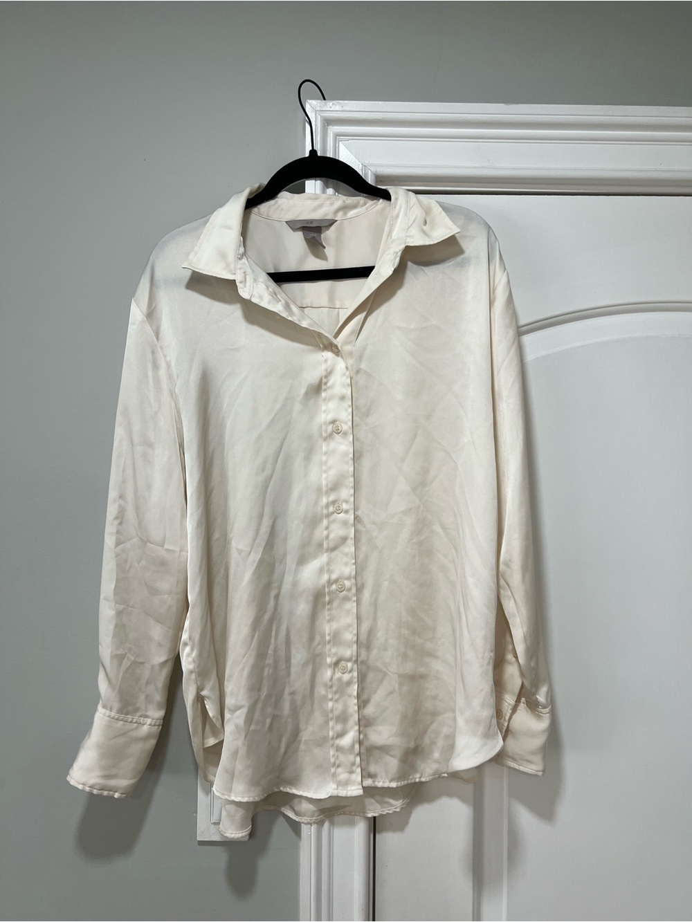 H&M Cream Satin Button-Front Blouse